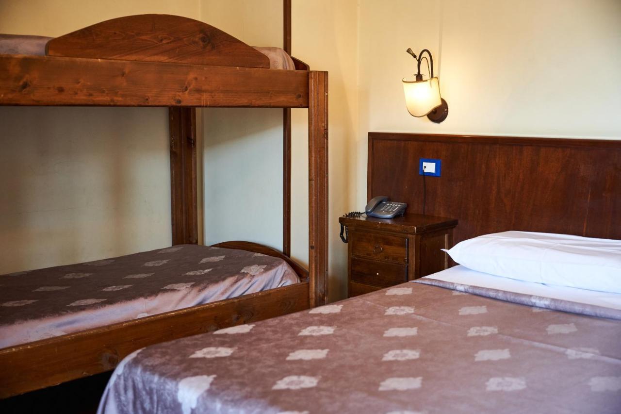 Hotel Max 아베르사 외부 사진