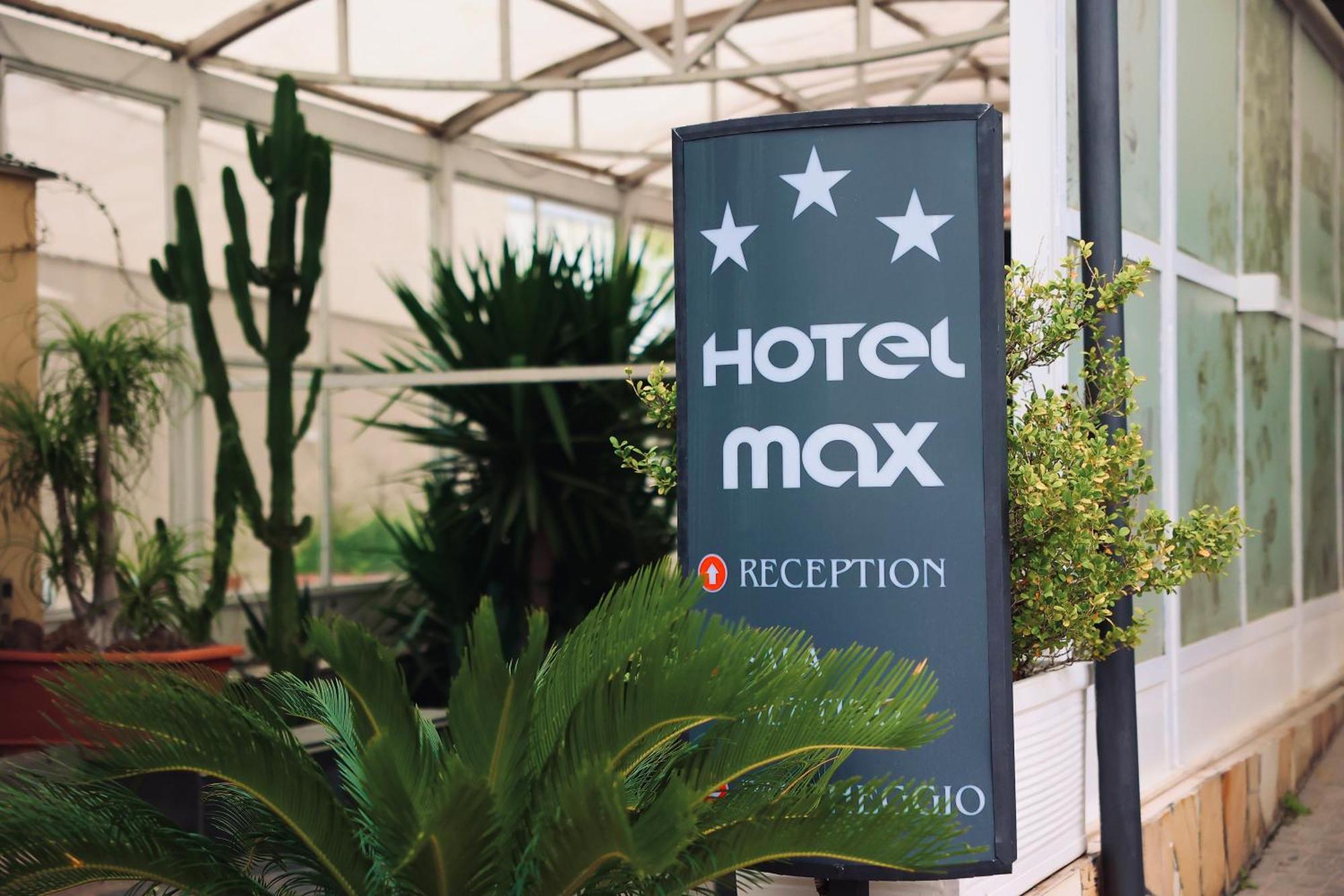 Hotel Max 아베르사 외부 사진