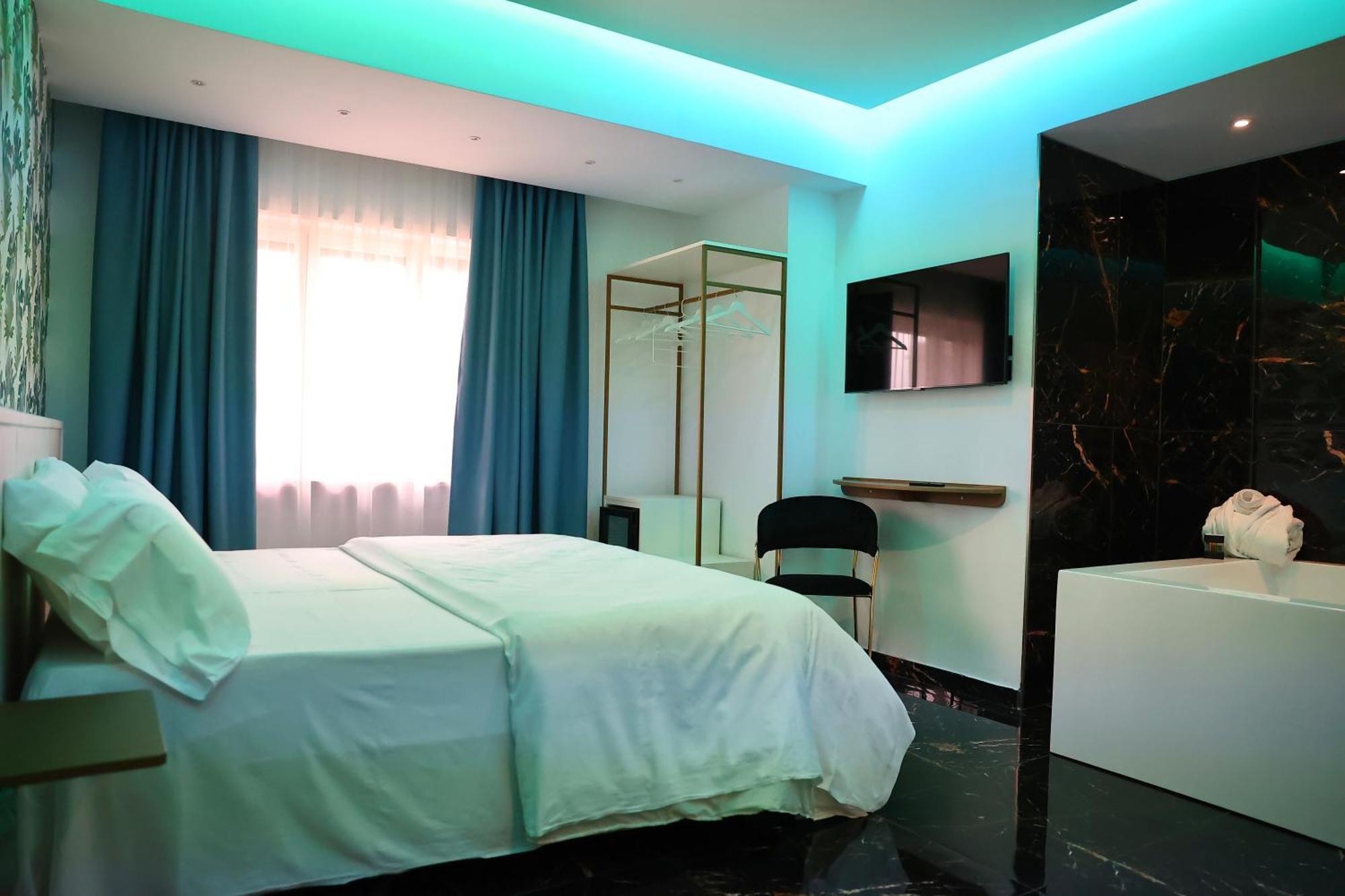 Hotel Max 아베르사 외부 사진