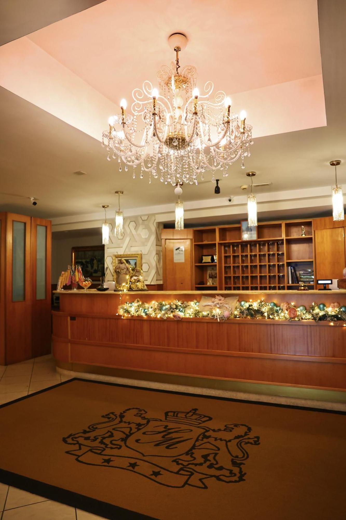 Hotel Max 아베르사 외부 사진