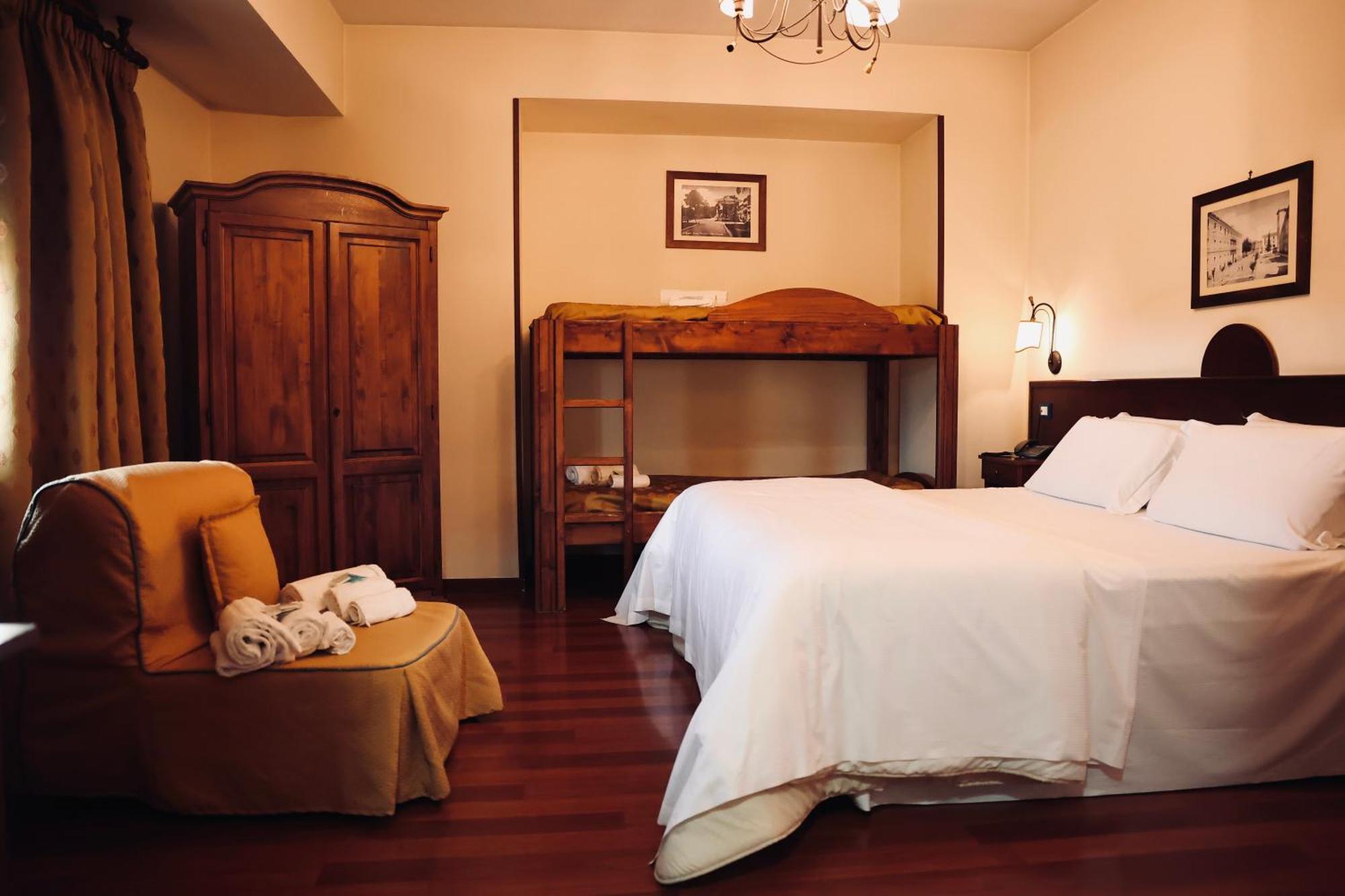 Hotel Max 아베르사 외부 사진