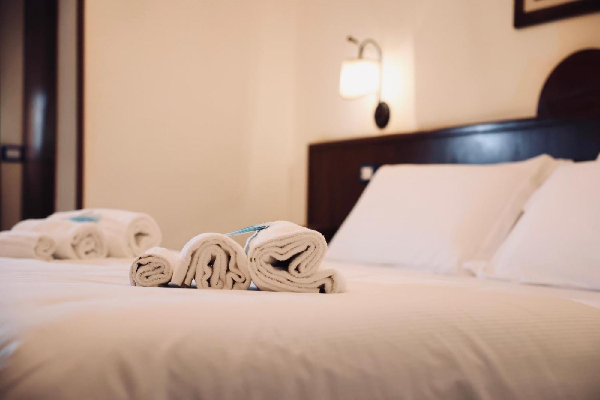 Hotel Max 아베르사 외부 사진