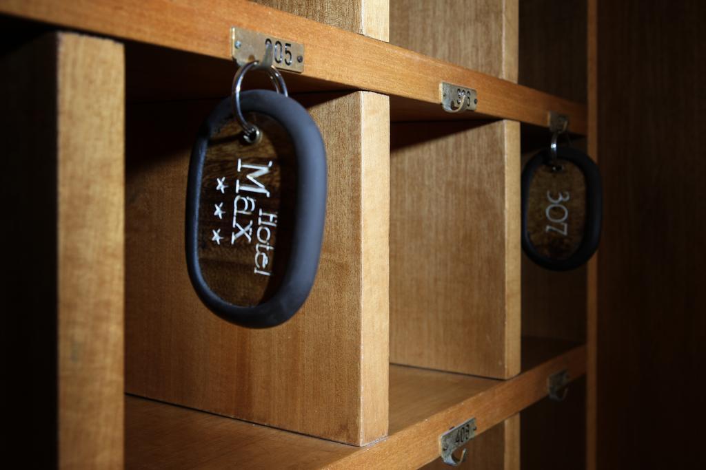 Hotel Max 아베르사 외부 사진